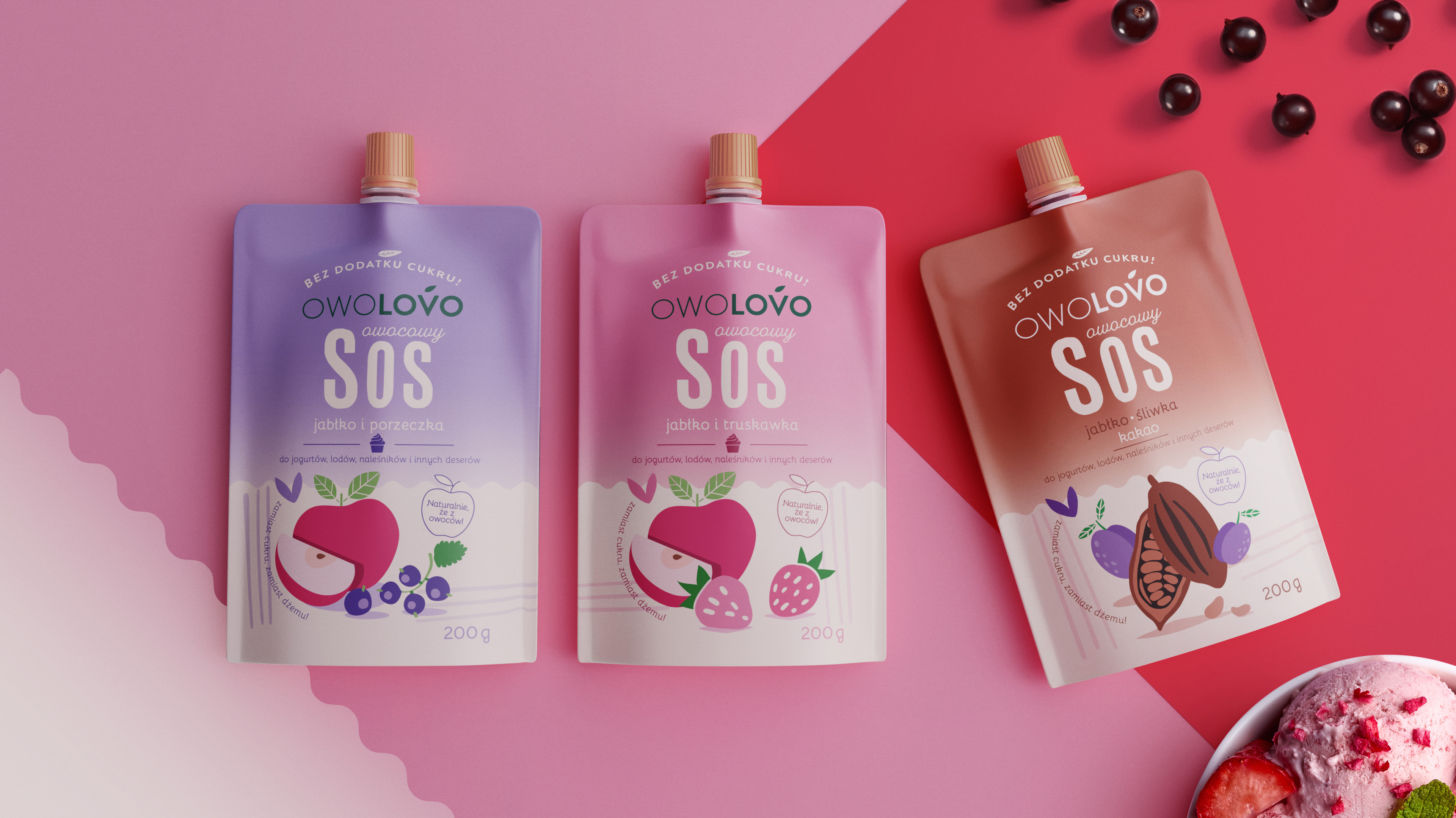 Owolovo - trzy opakowania sosów owocowych w pouchu - czarna porzeczka, truskawka, kakao