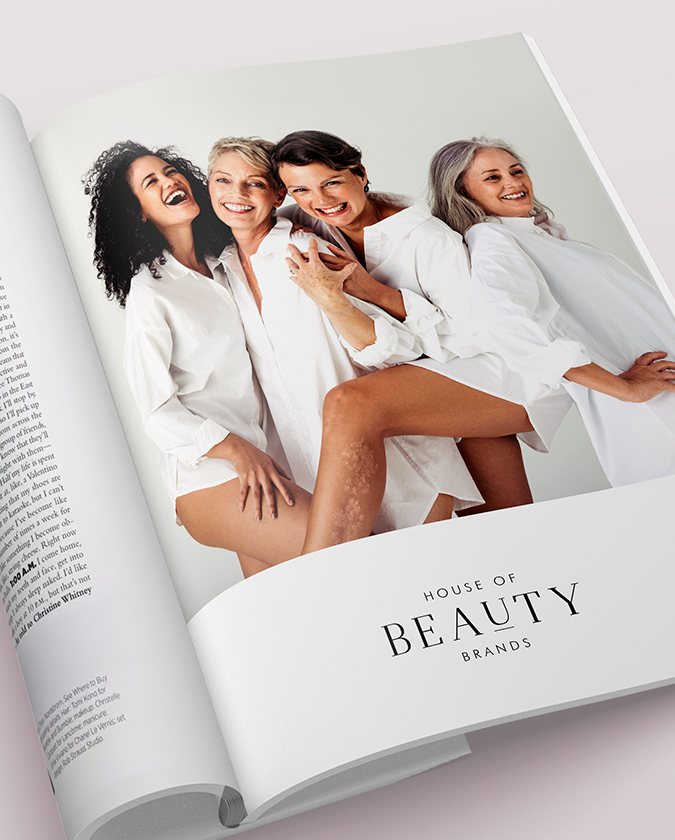 House Of Beauty Brands - strona magazynu kobiecego ze zdjciem dojrzałych uśmiechniętych kobiet ubranych w biale koszule; poniżej logo House of Beauty Brands
